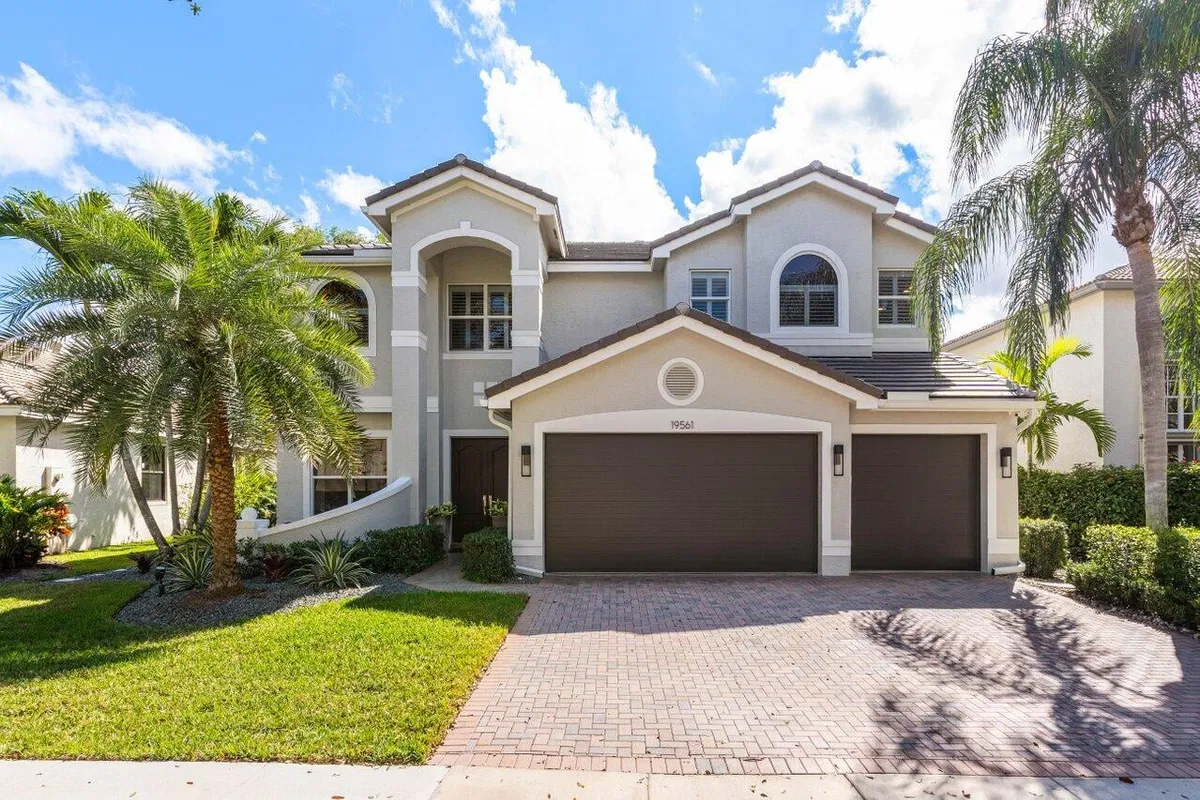 Saturnia Boca Raton Residence