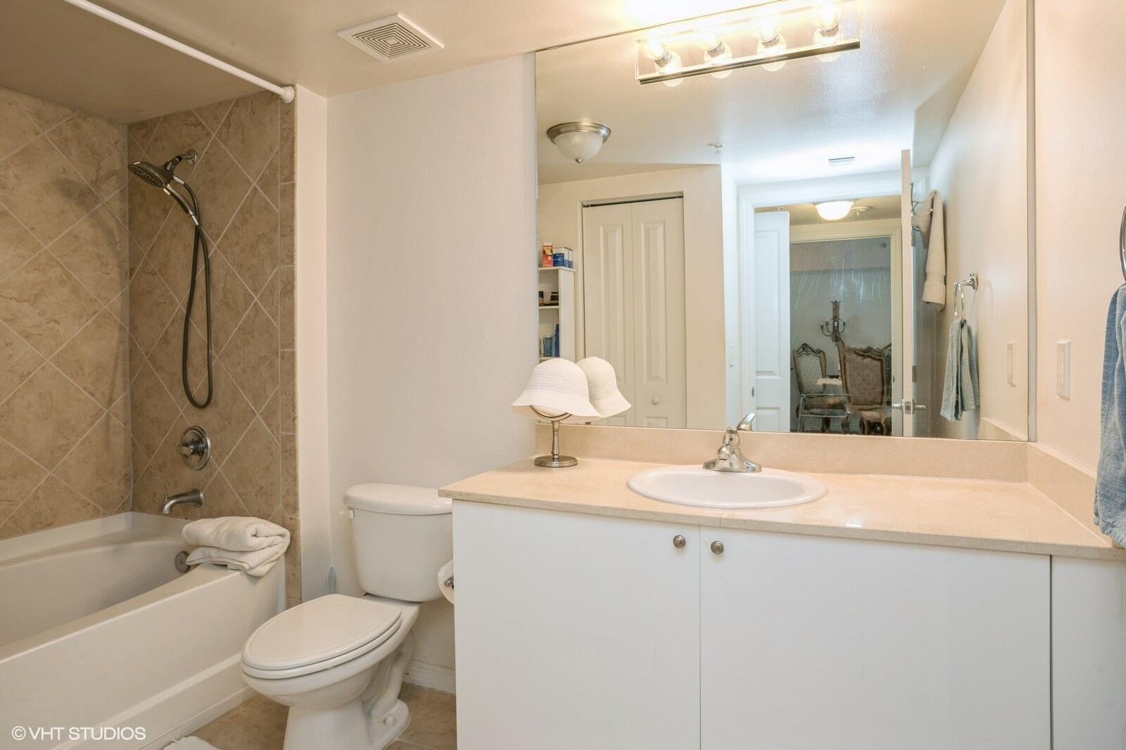 The Prado Unit 309 photo 10