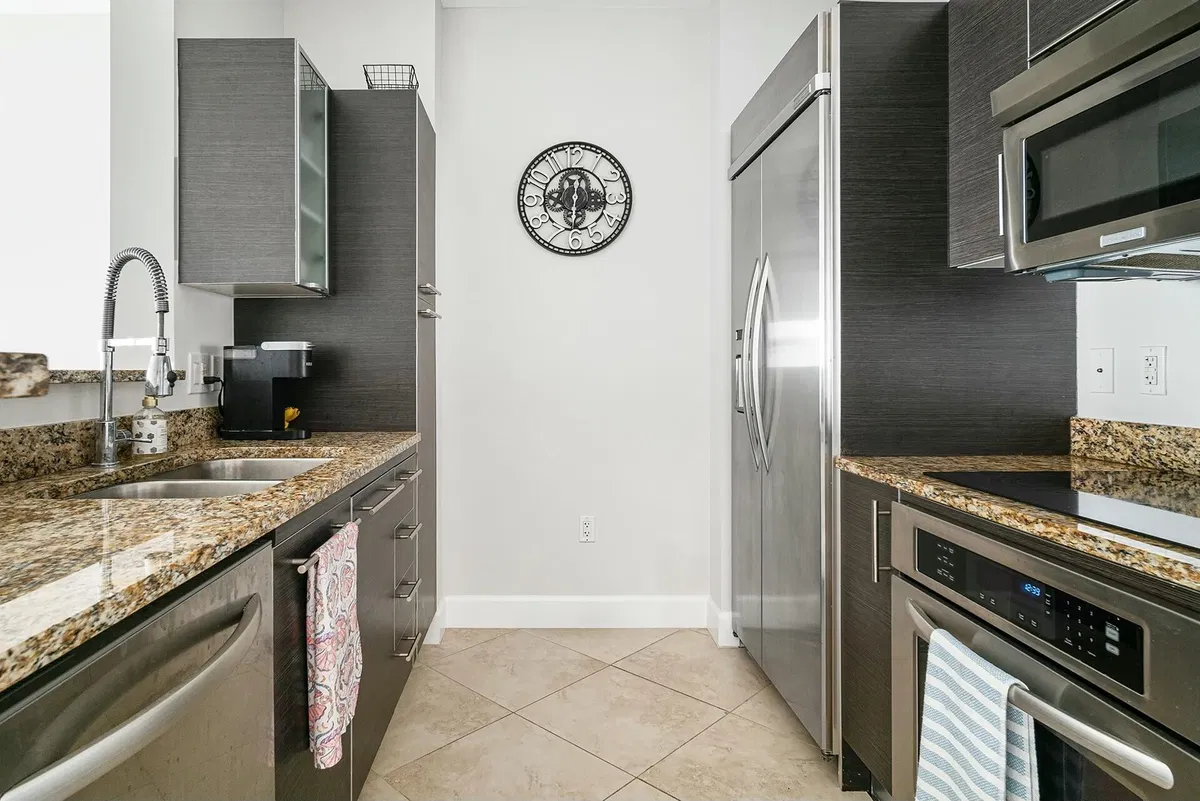 CityPlace South Tower Unit 1514 photo 7