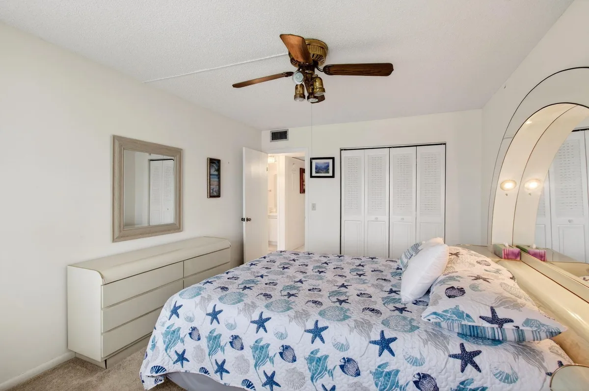 Residence photo 28
