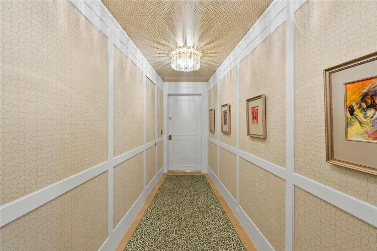 One Royal Palm Way Palm Beach Unit G3 photo 4