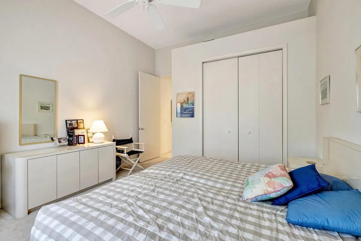 Residence photo 40
