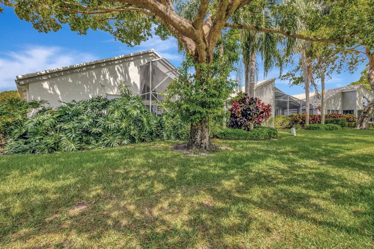 Residence photo 49