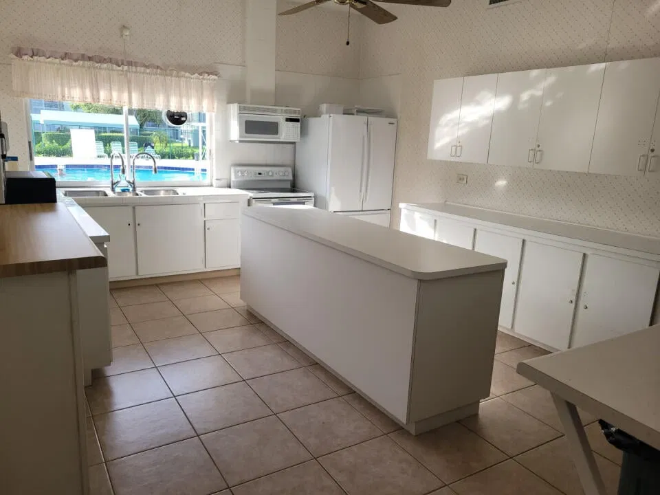 Unit 306 photo 37