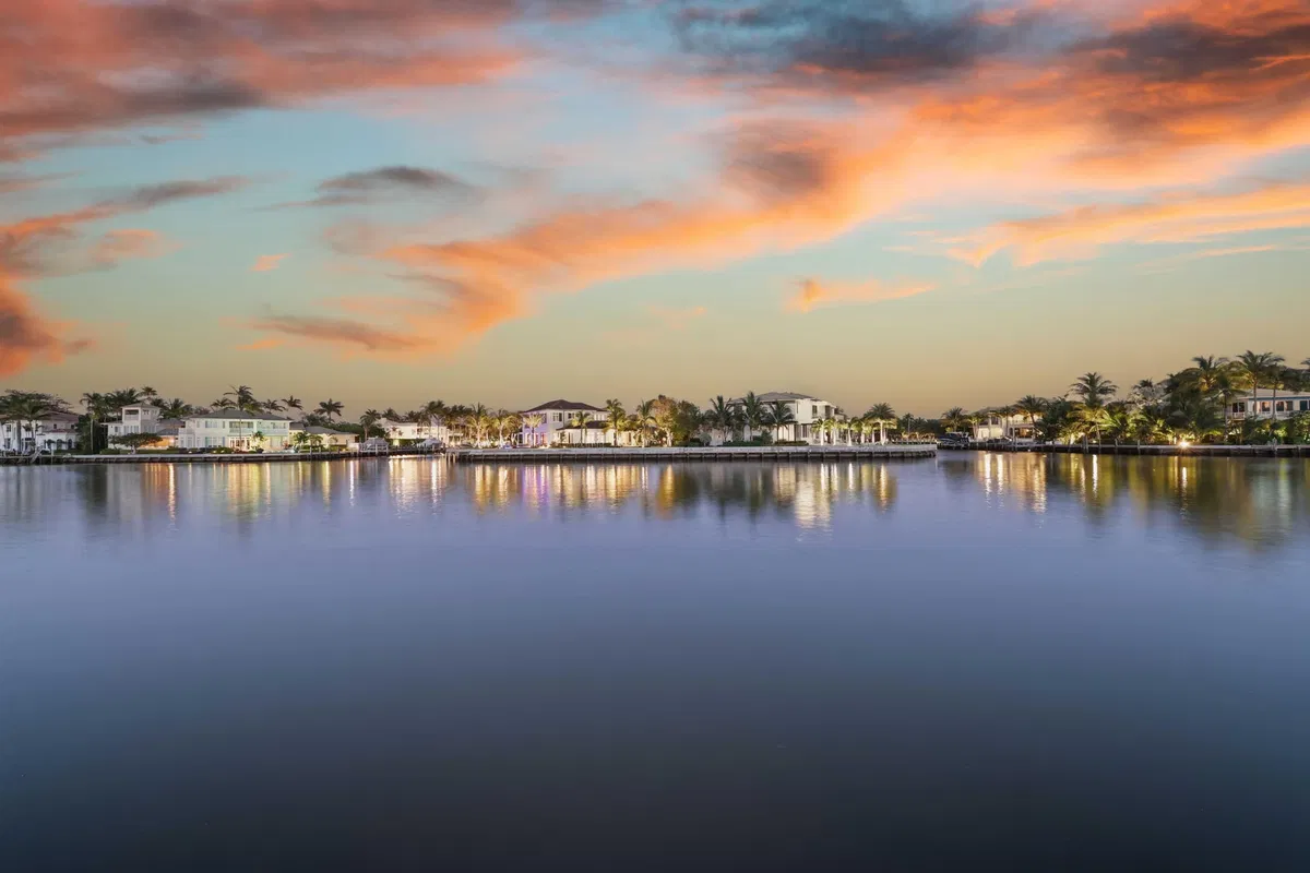 Palm Trail Delray Beach Residence photo 40