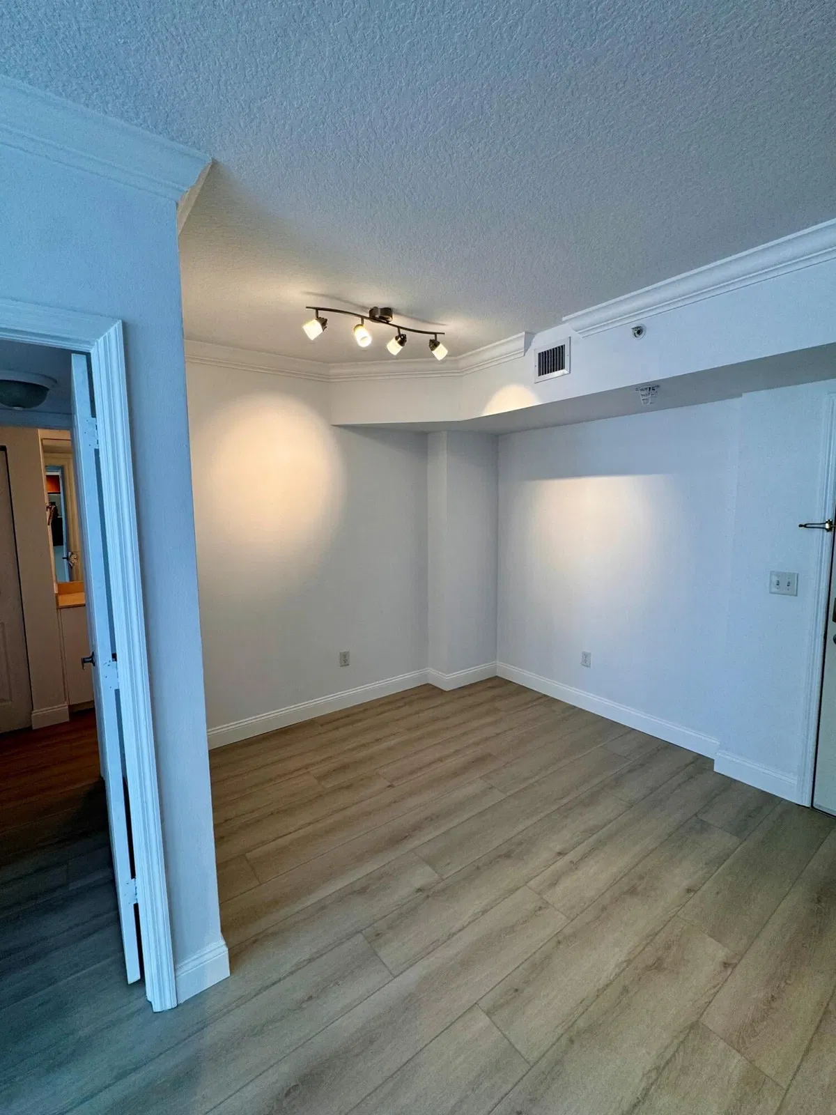 The Prado Unit 533 photo 7