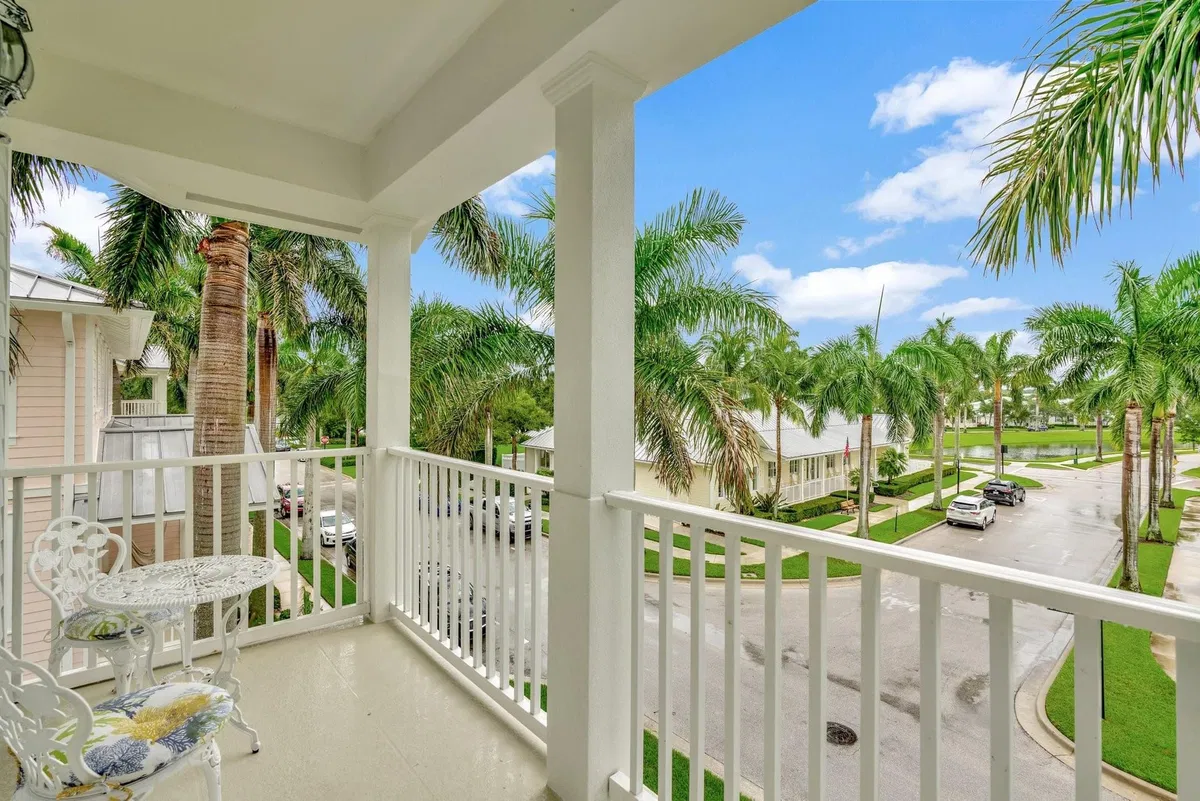 Mallory Creek Abacoa Residence photo 34