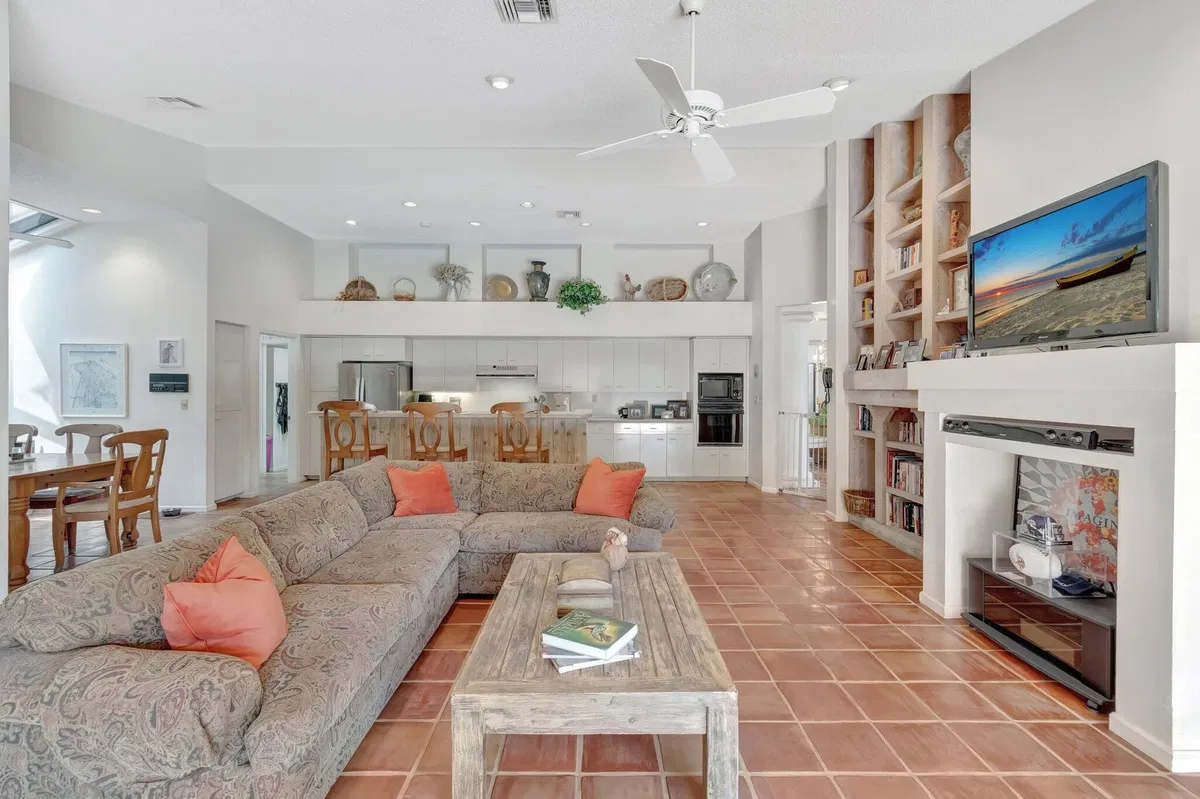 Colonnade Boca Raton Residence photo 10