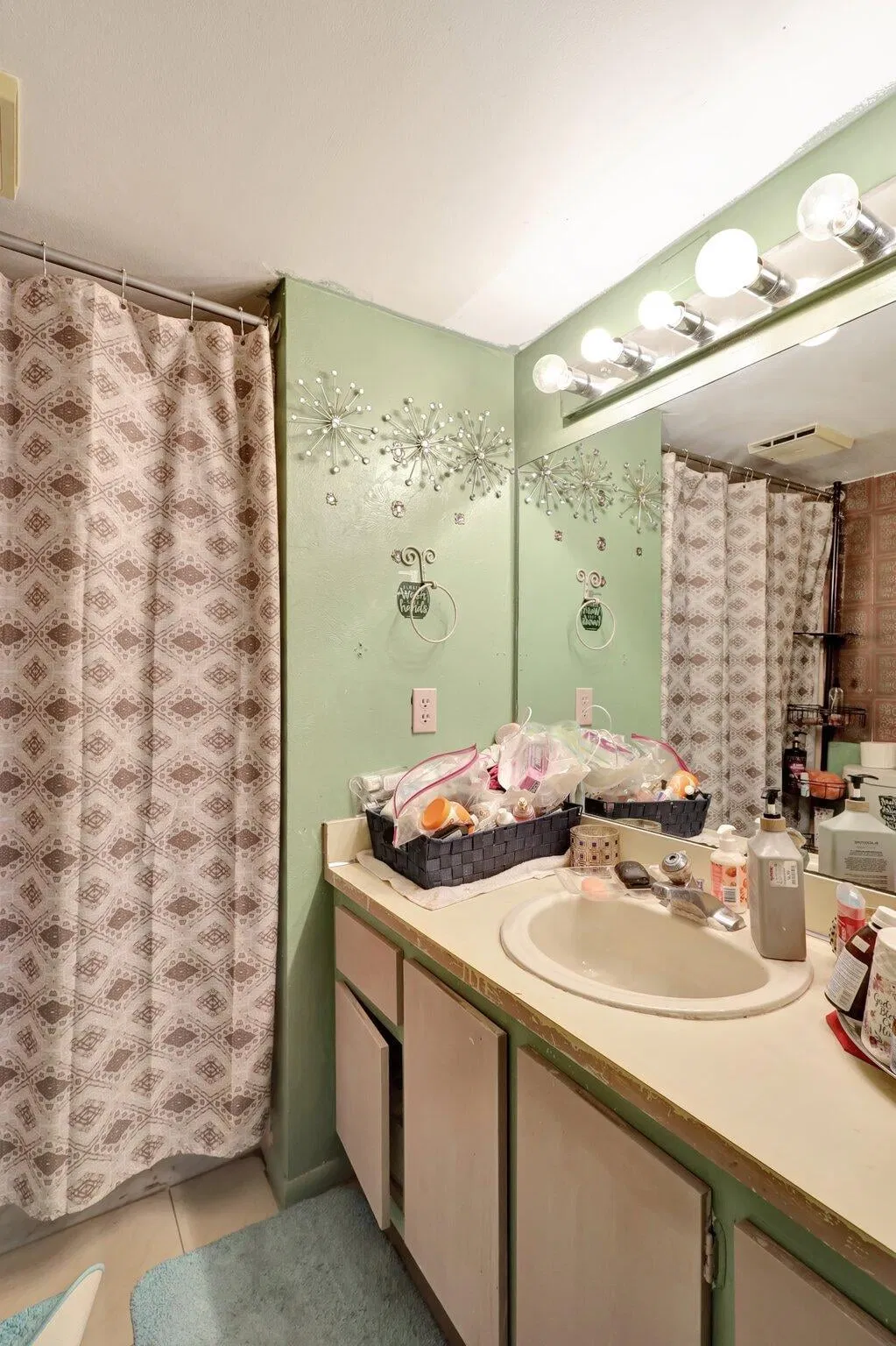 Unit 507 photo 16