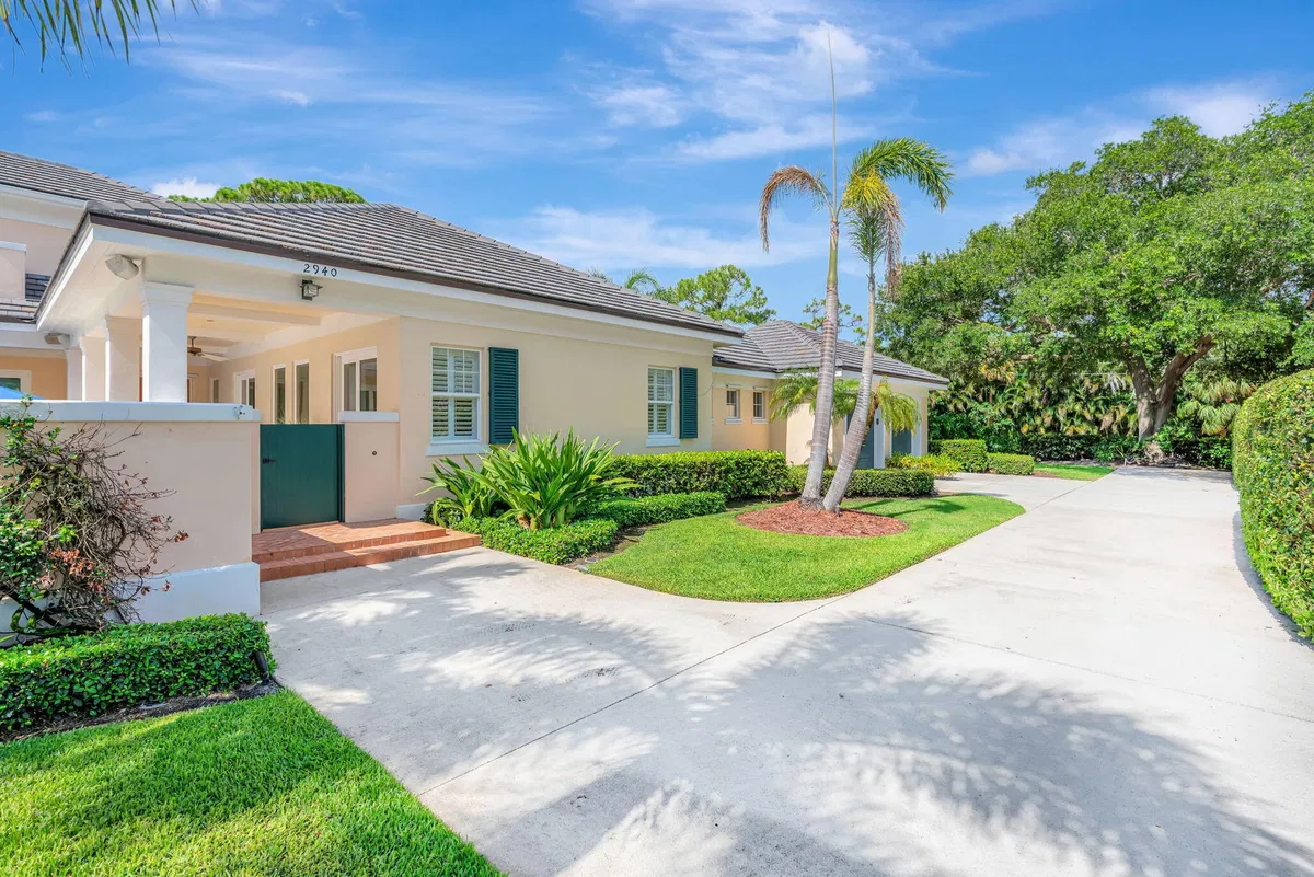 Admirals Cove Residence photo 4