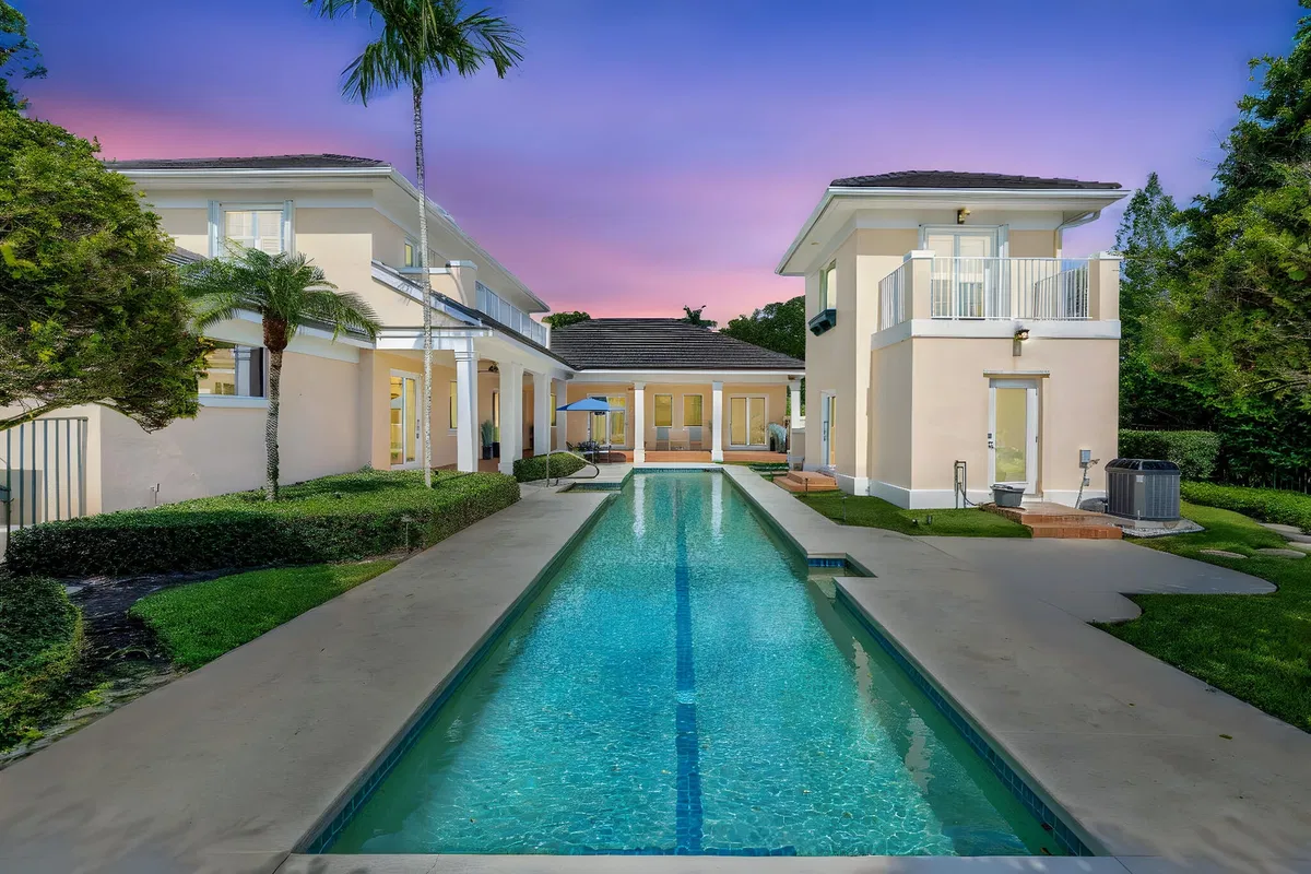 Admirals Cove Residence photo 34