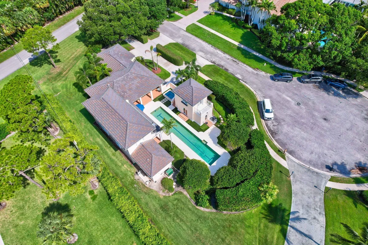 Admirals Cove Residence photo 70