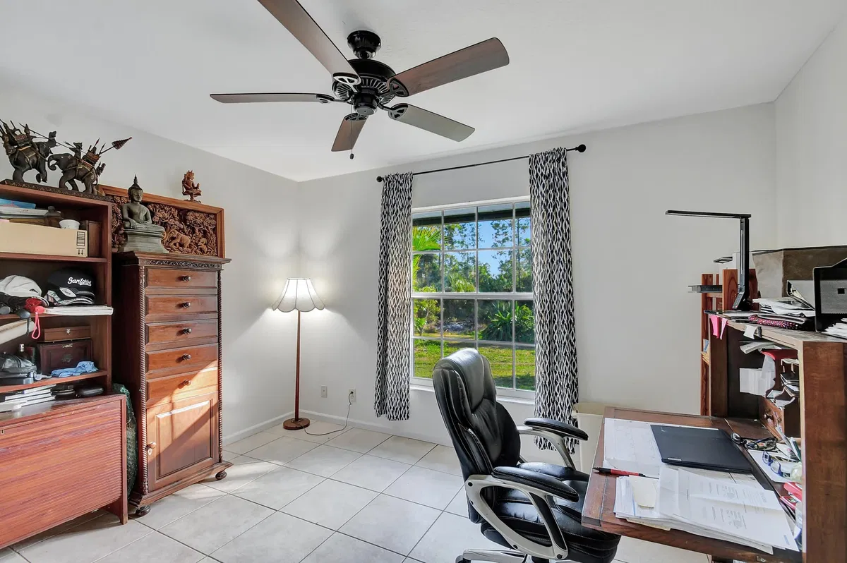 Residence photo 25