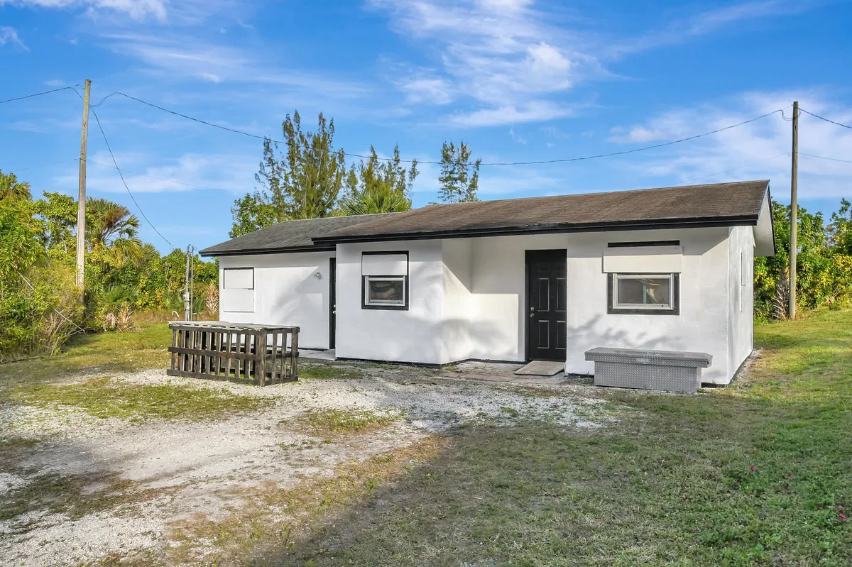 Residence photo 37