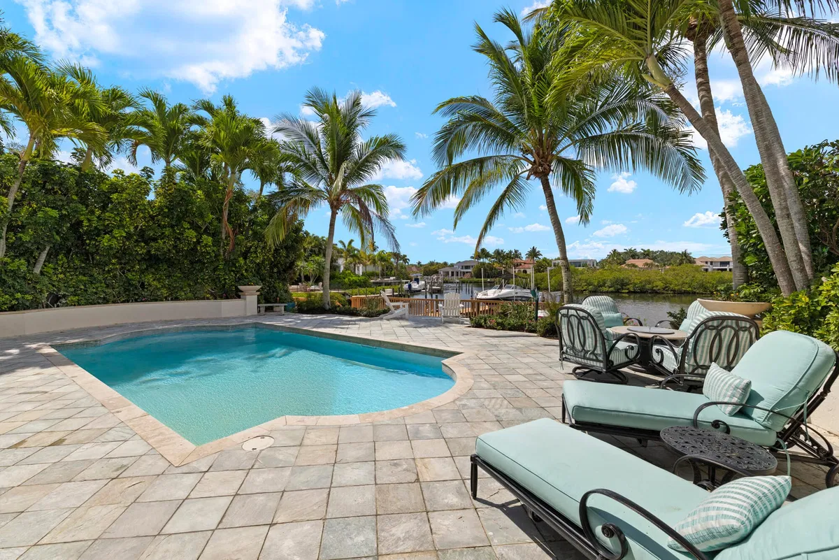 Admirals Cove Residence photo 28