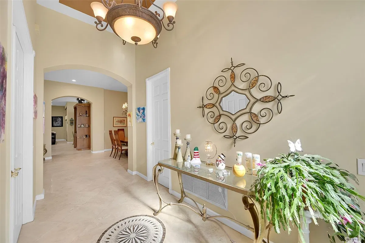 Residence photo 4