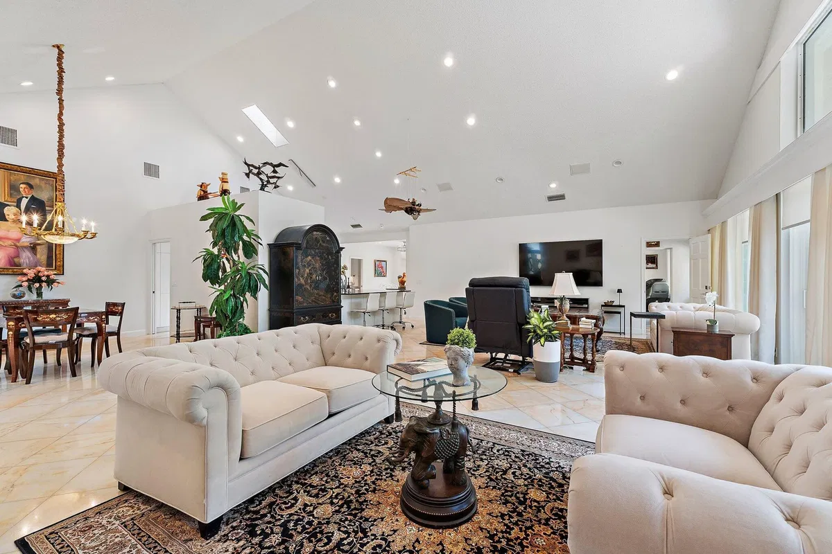 Frenchman's Creek Residence photo 7