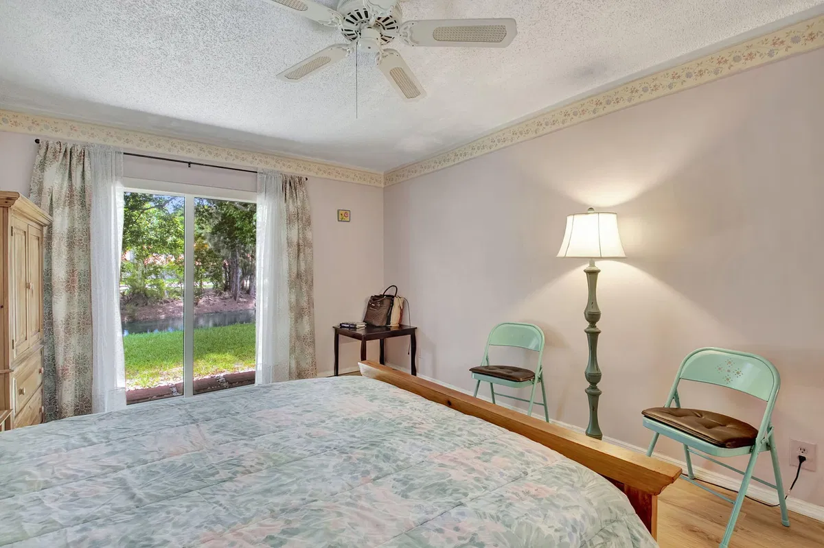 Residence photo 19