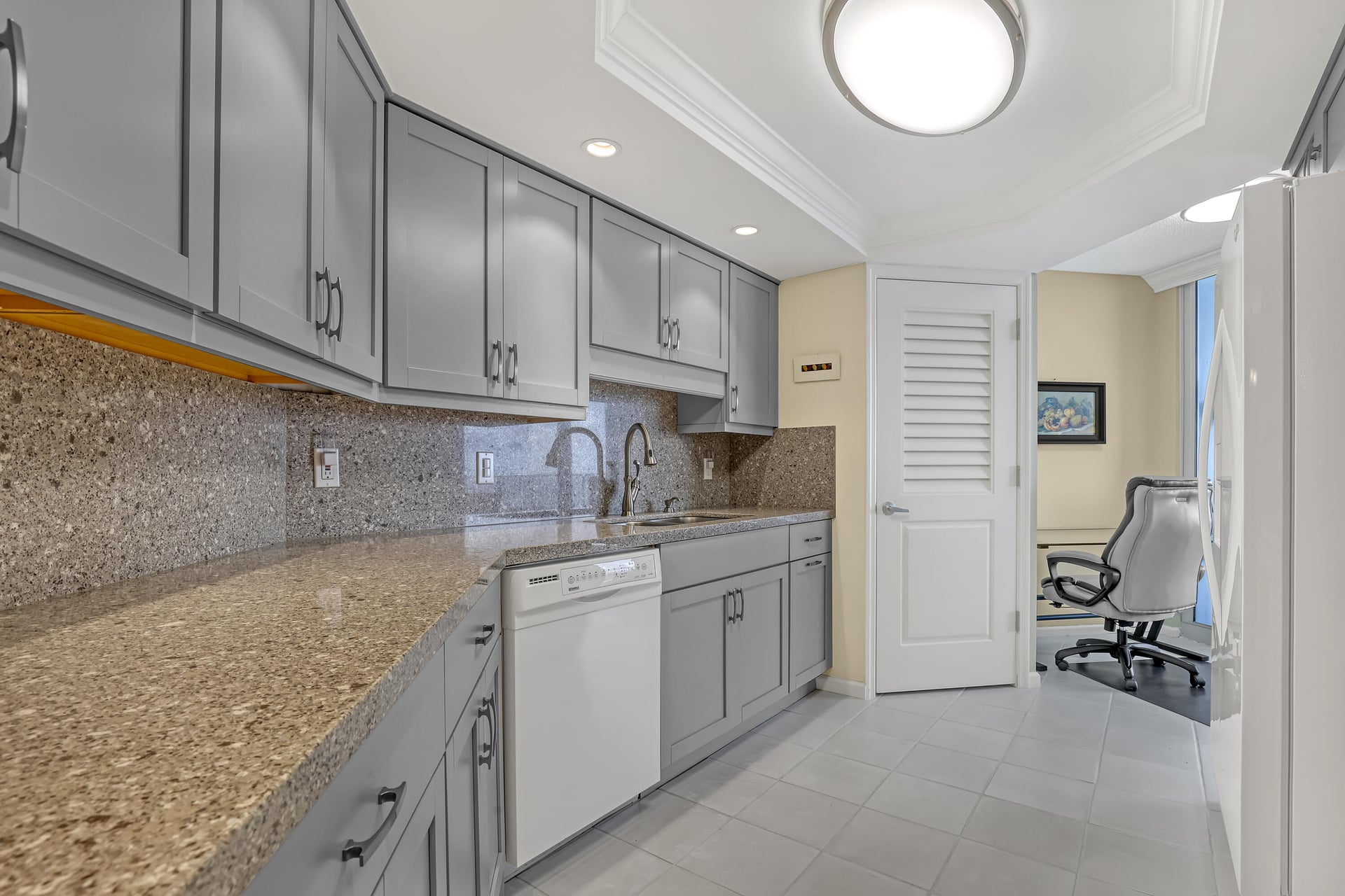 Corniche Singer Island Unit 703 photo 10