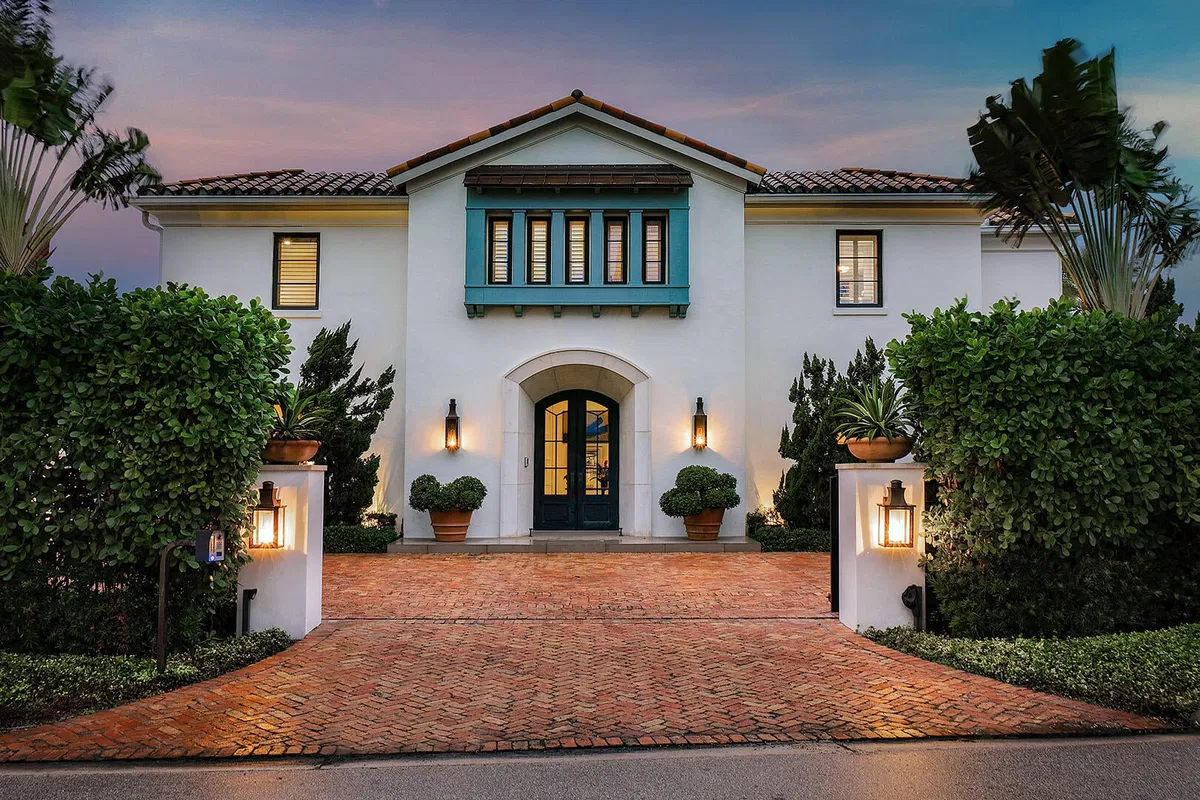 Royal Palm Yacht and Country Club Residence