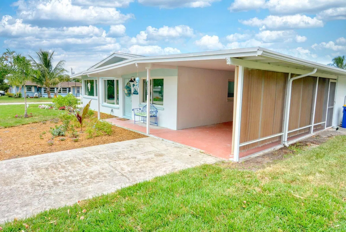Residence photo 4