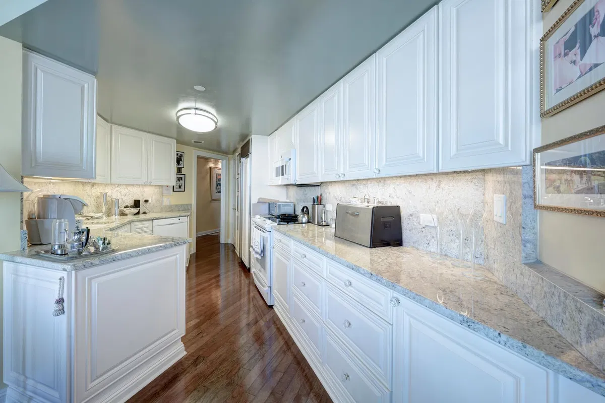 The Plaza of The Palm Beaches Unit 21a photo 7