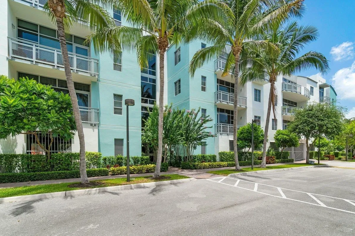 The Meridian Unit 212