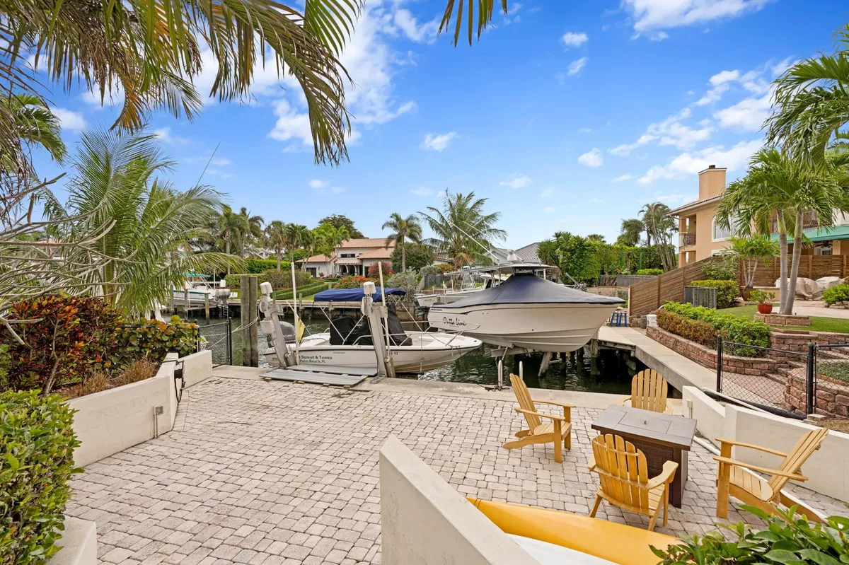 Residence photo 4