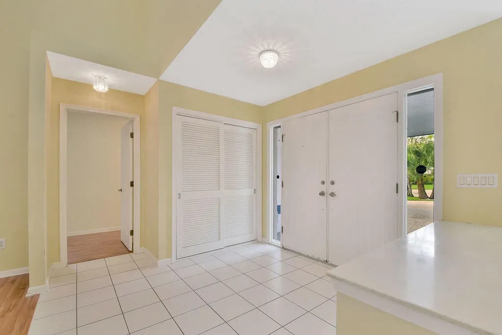 Residence photo 4
