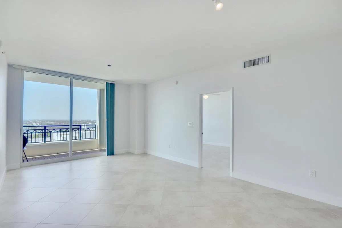 CityPlace South Tower Unit 1820 photo 7