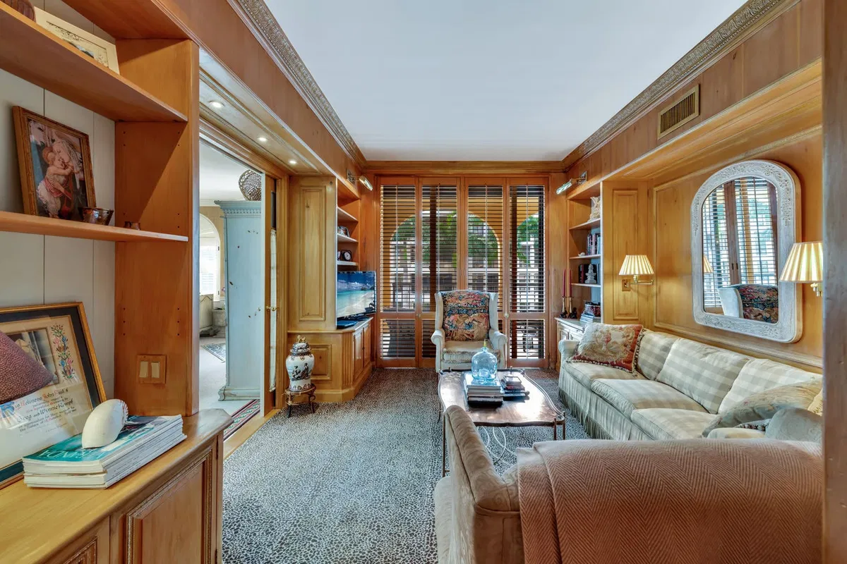 L'Ermitage Palm Beach Unit 301 photo 7