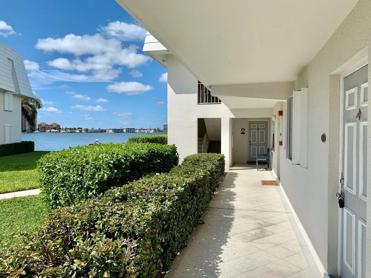 Singer Island Unit 168