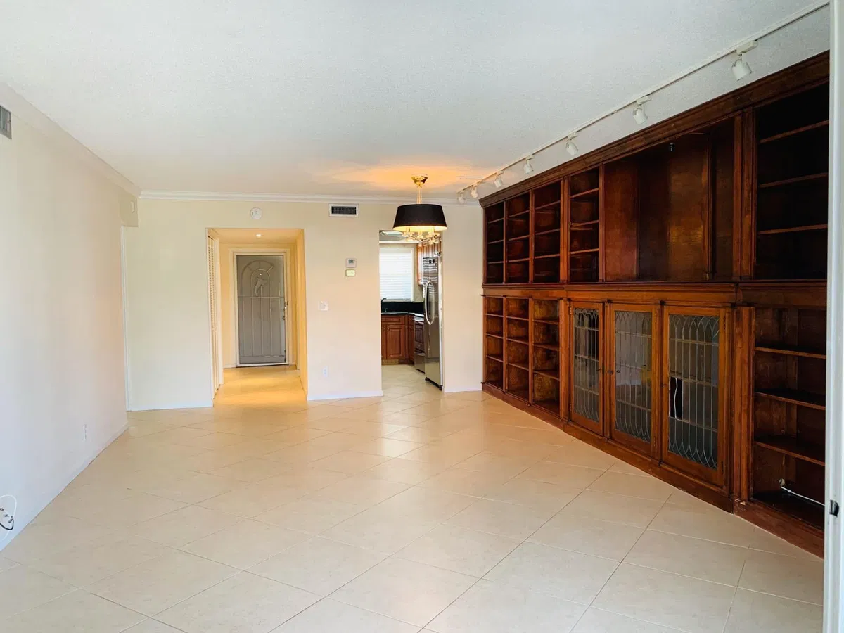 Singer Island Unit 168 photo 7