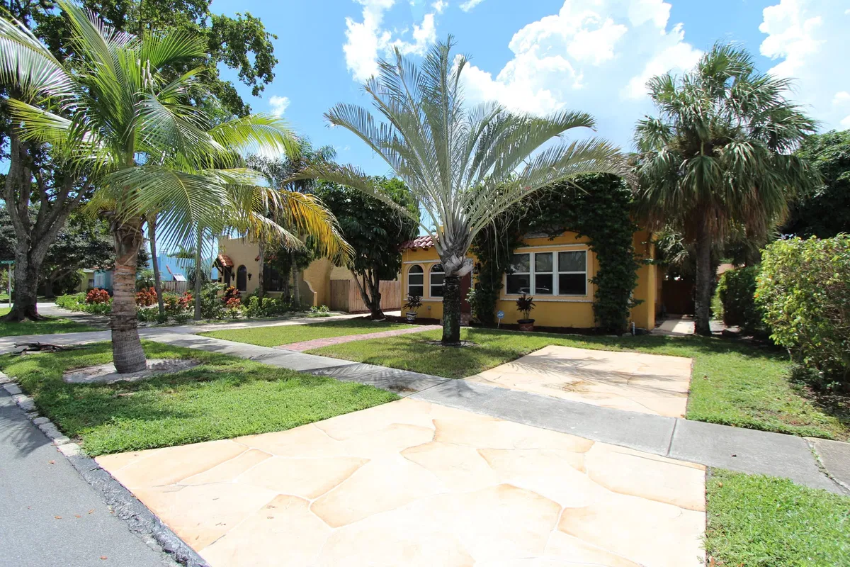 West Palm Beach Residence photo 13
