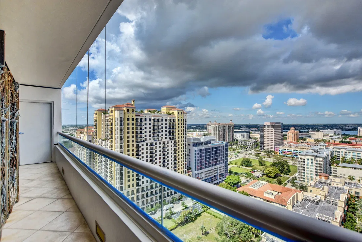 The Plaza of The Palm Beaches Unit 27g photo 31