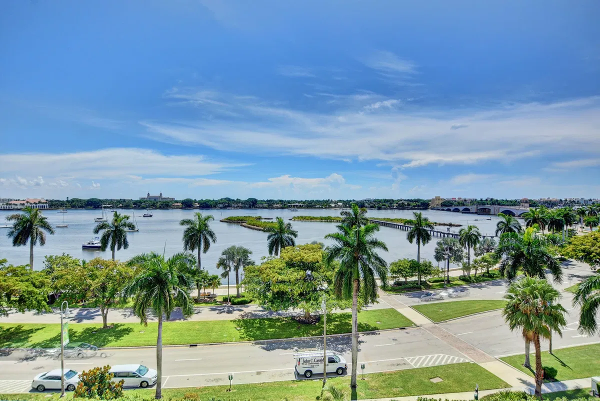 The Plaza of The Palm Beaches Unit 27g photo 34