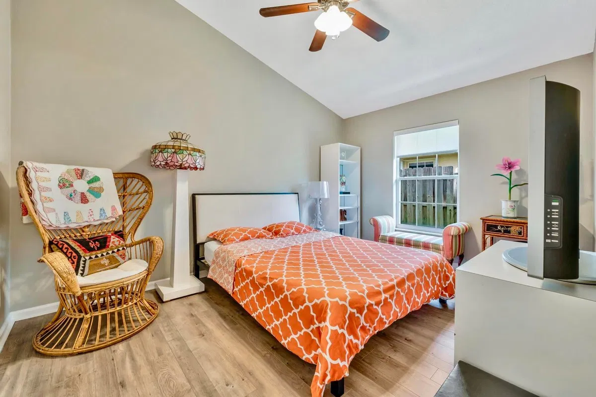 Residence photo 19