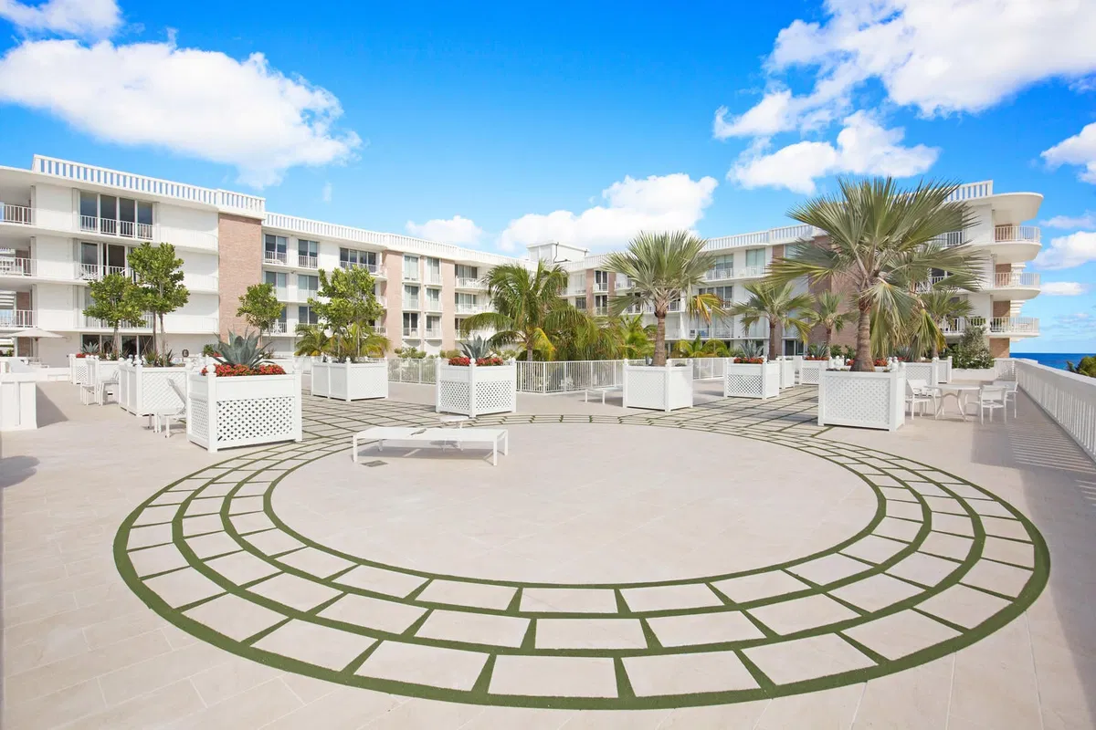 Winthrop House Condos Unit 222 photo 13