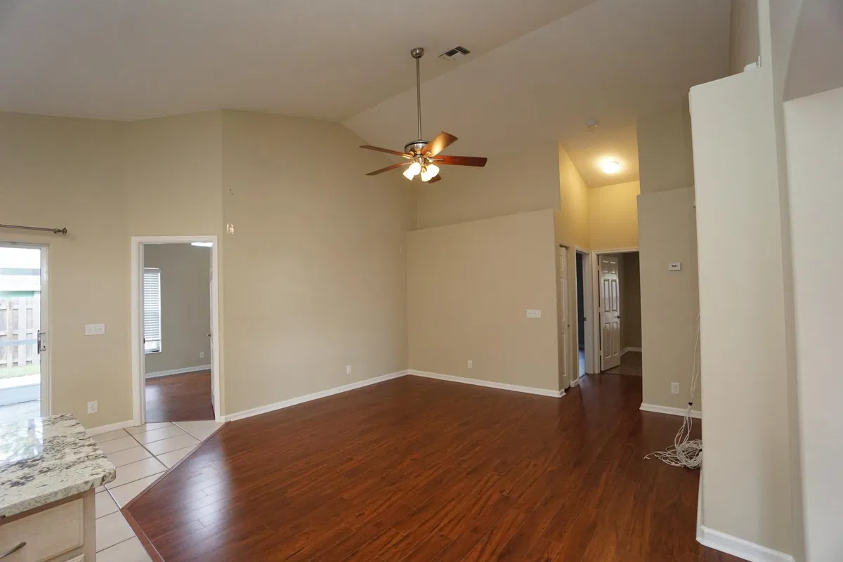 Residence photo 7
