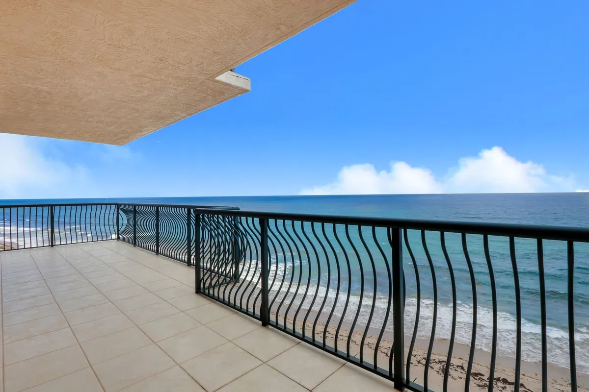 Via Delfino Condominium Unit 1001