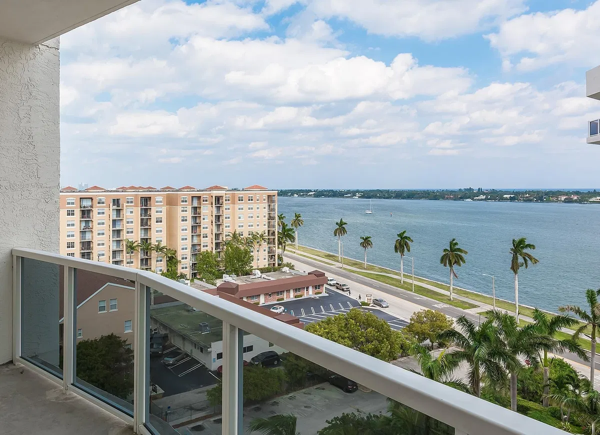 Villa Lofts Unit 902