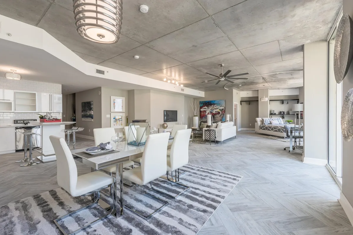 Villa Lofts Unit 902 photo 10