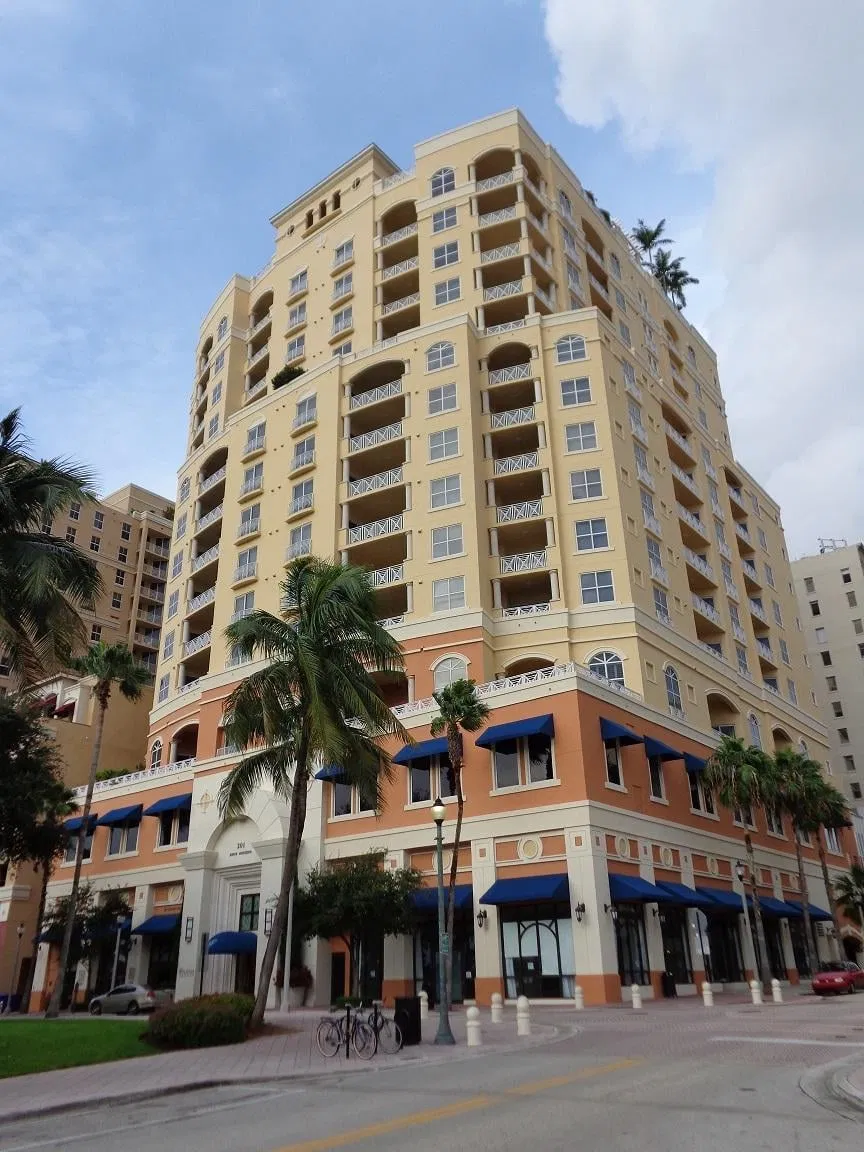 Esplanade Grande Unit 1502