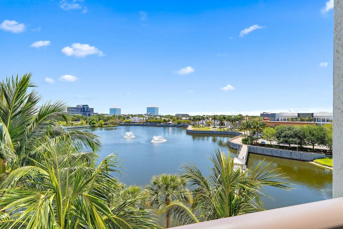 The Landmark Palm Beach Gardens Unit 401c photo 46