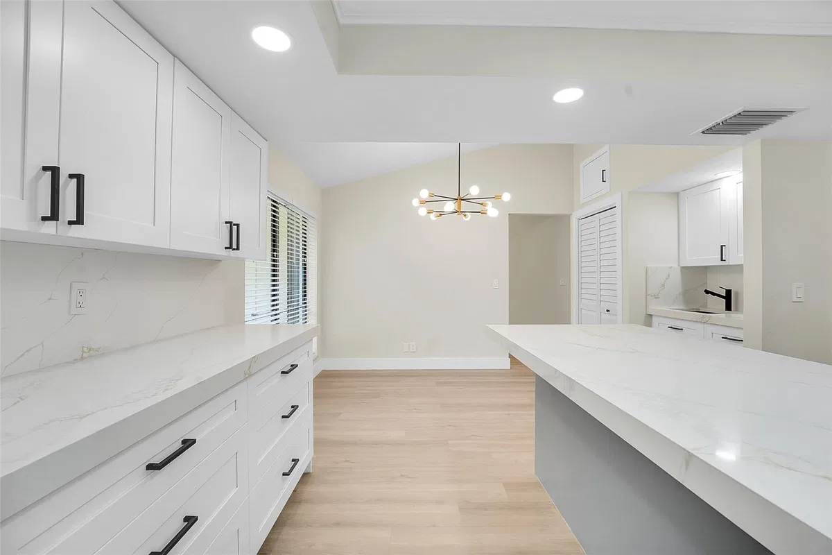 Residence photo 4