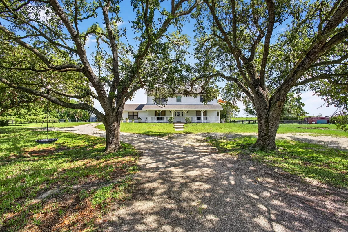 Residence photo 7
