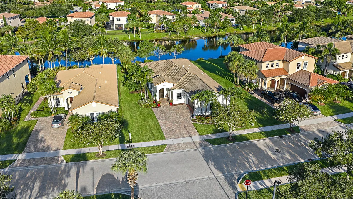 Rialto Jupiter Residence photo 28