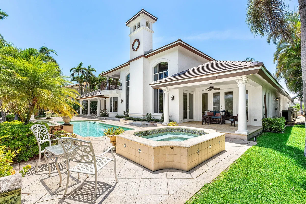 Royal Palm Yacht and Country Club Residence photo 34