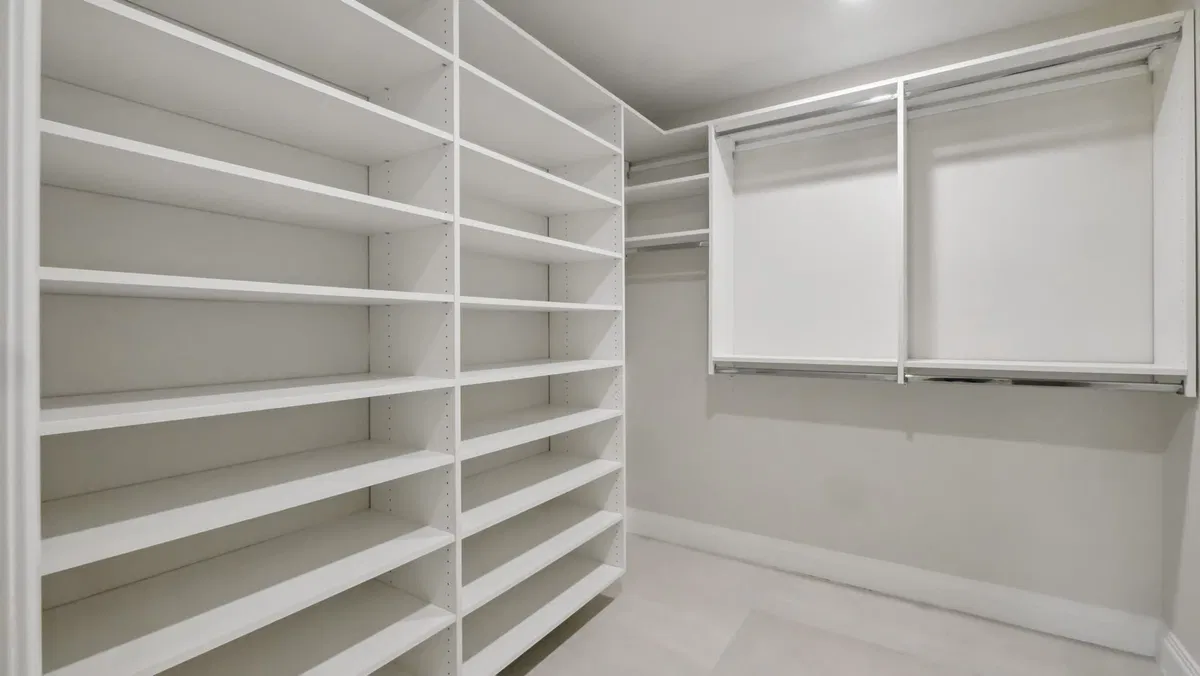 Boca Bath & Tennis Residence photo 25