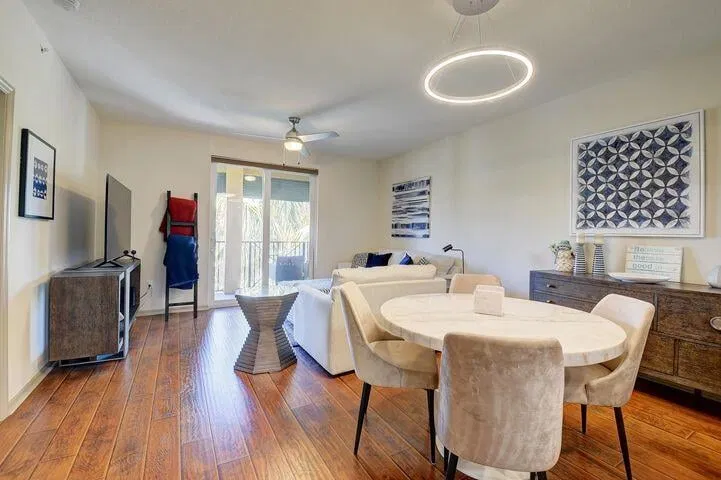 Pineapple Grove Village Condominiums Unit 2510 photo 4